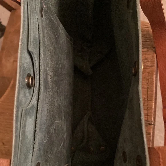 Jill’s Homestead Shorty Tote - Picture 4 of 5